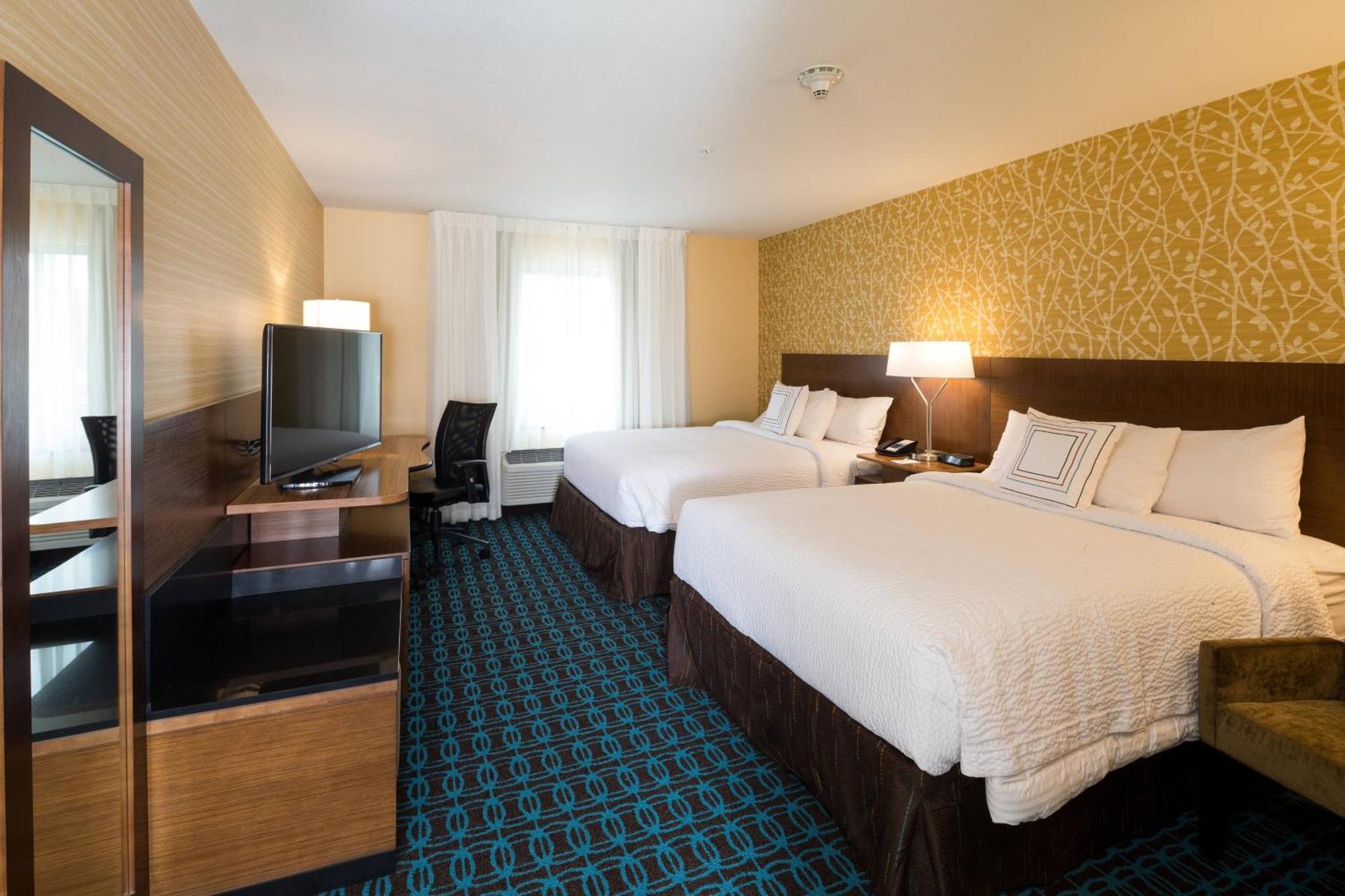 Fairfield Inn & Suites By Marriott Detroit Chesterfield Екстериор снимка
