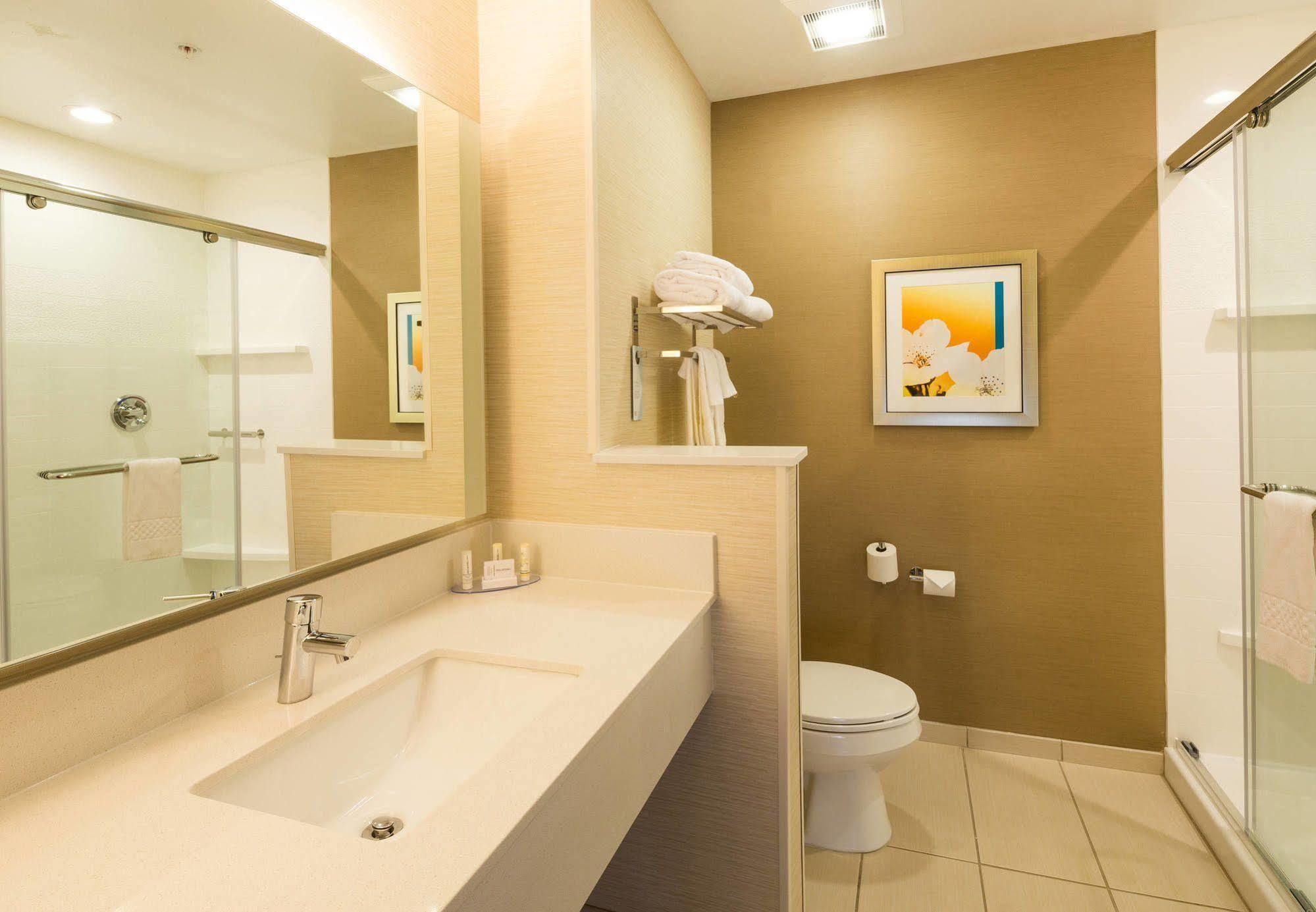 Fairfield Inn & Suites By Marriott Detroit Chesterfield Екстериор снимка